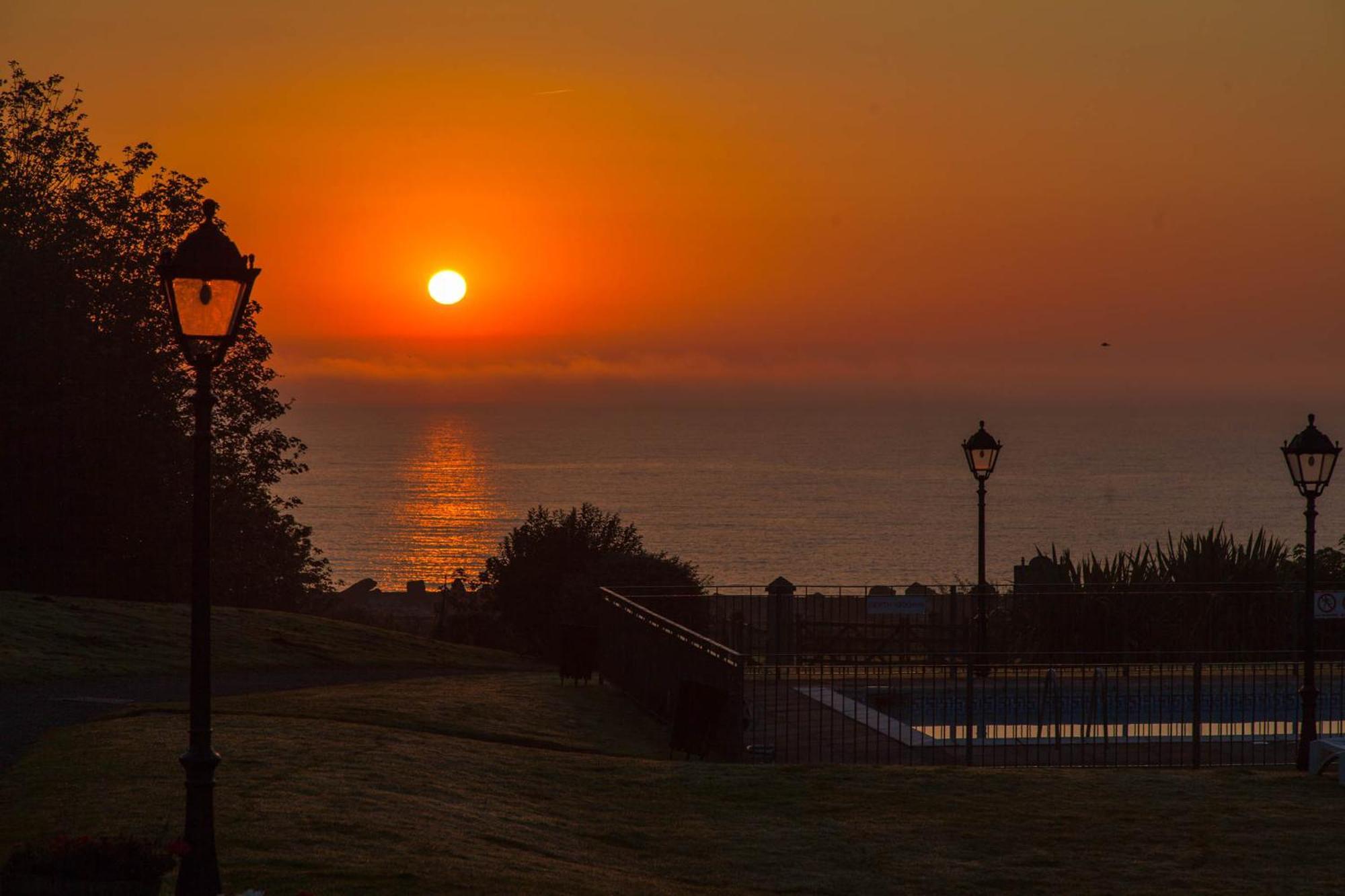 Langstone Cliff Hotel Dawlish Exterior photo